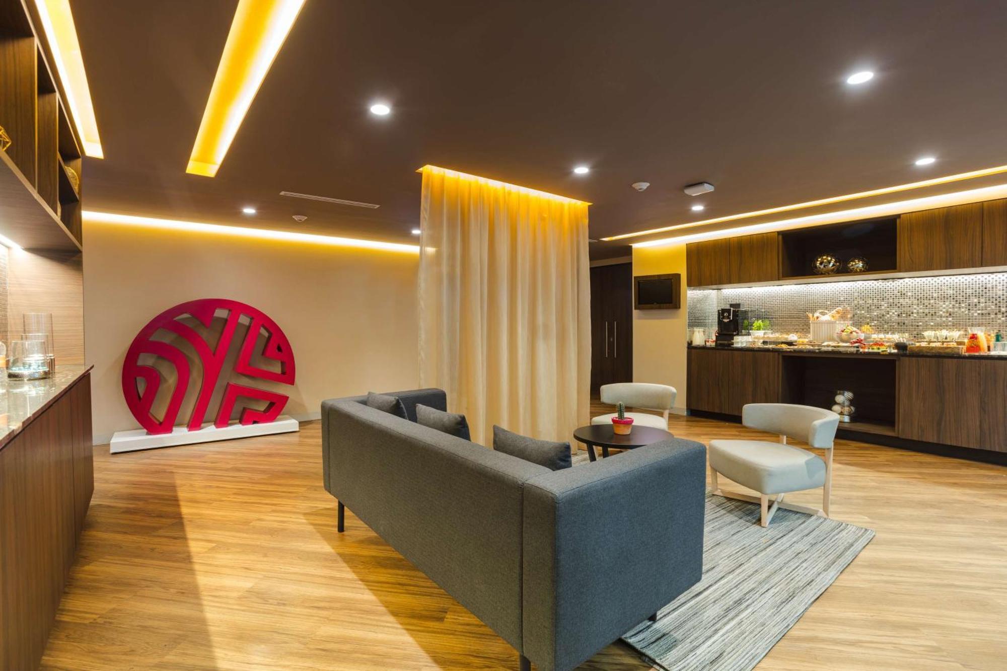 Nh Collection Mexico City Reforma Exterior photo The interior of the 2018 renovated suite