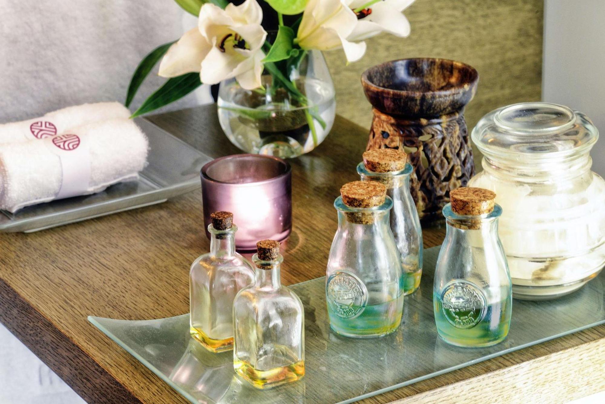 Nh Collection Mexico City Reforma Exterior photo A selection of essential oils