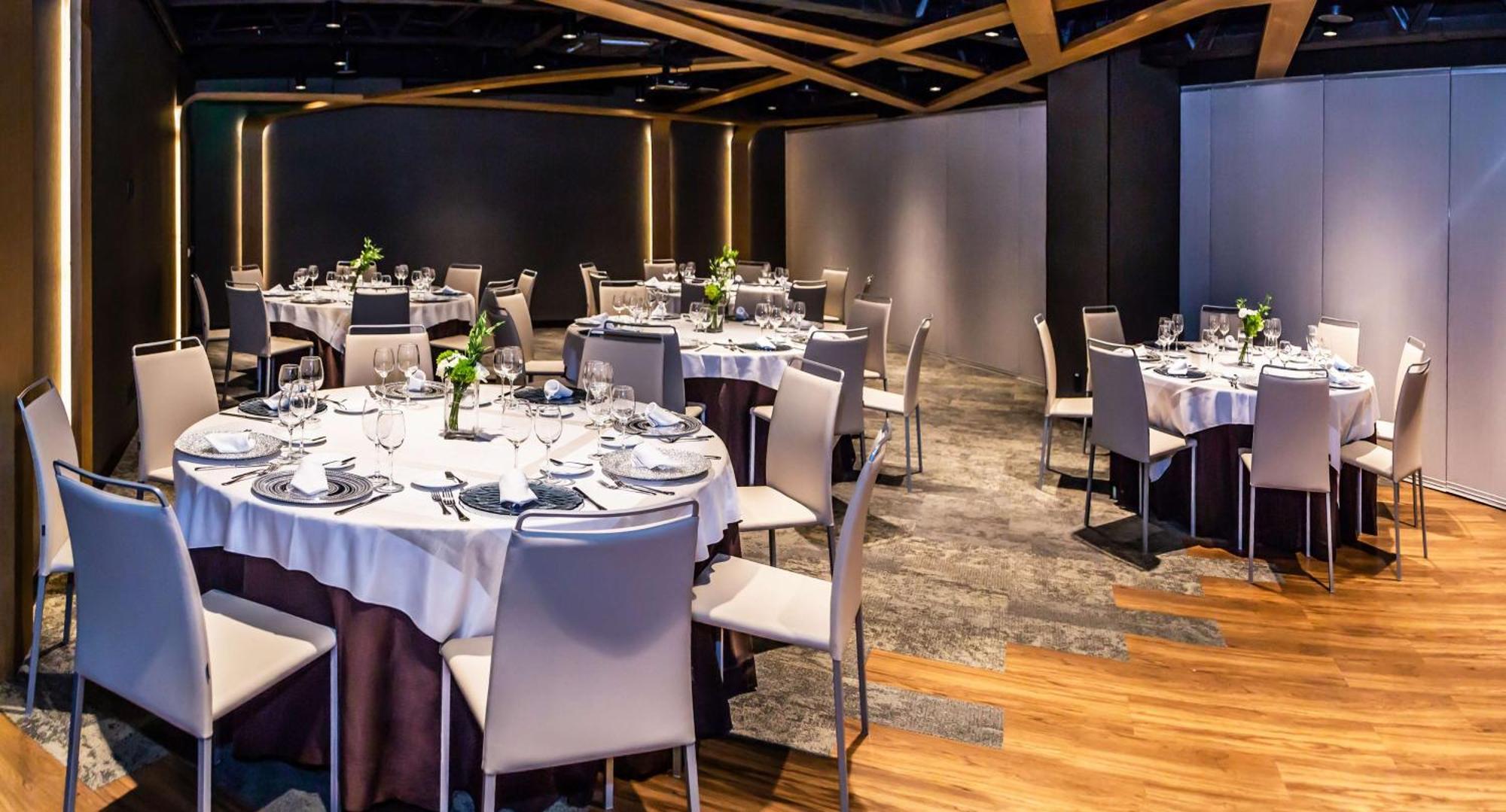 Nh Collection Mexico City Reforma Exterior photo The ballroom at the National Museum of Singapore
