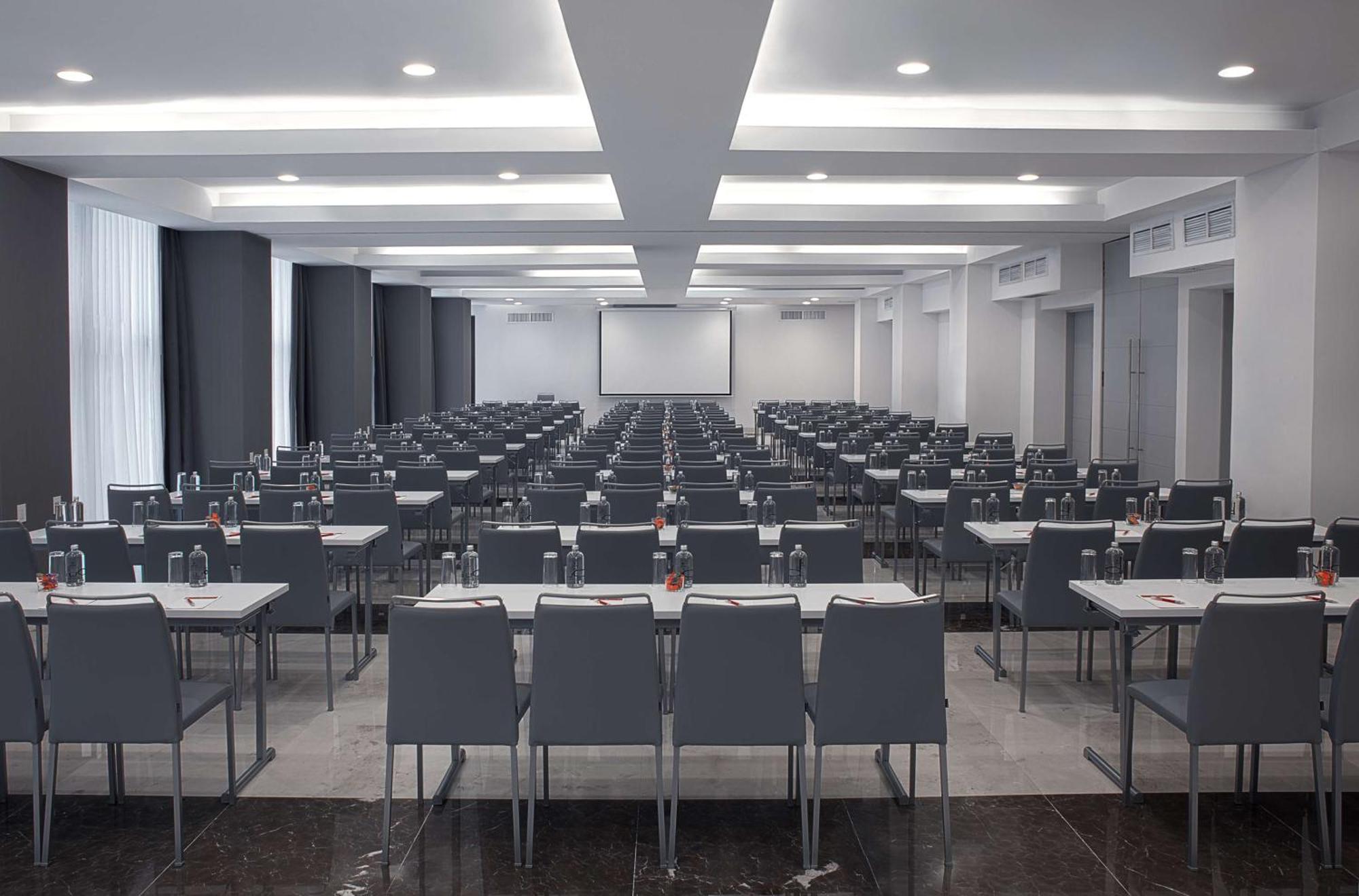 Nh Collection Mexico City Reforma Exterior photo The conference room of the European University