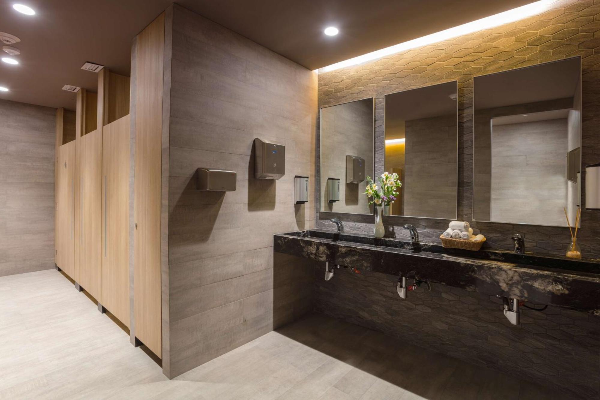 Nh Collection Mexico City Reforma Exterior photo The interior of the restrooms at the airport